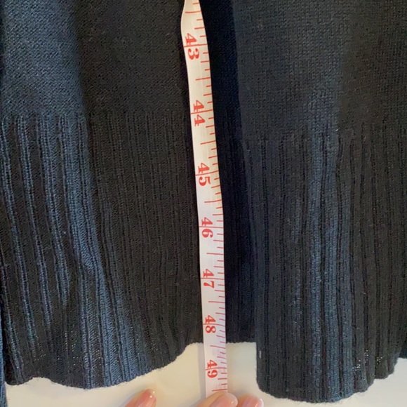 Sleeveless Tahari cardigan - Picture 3 of 3